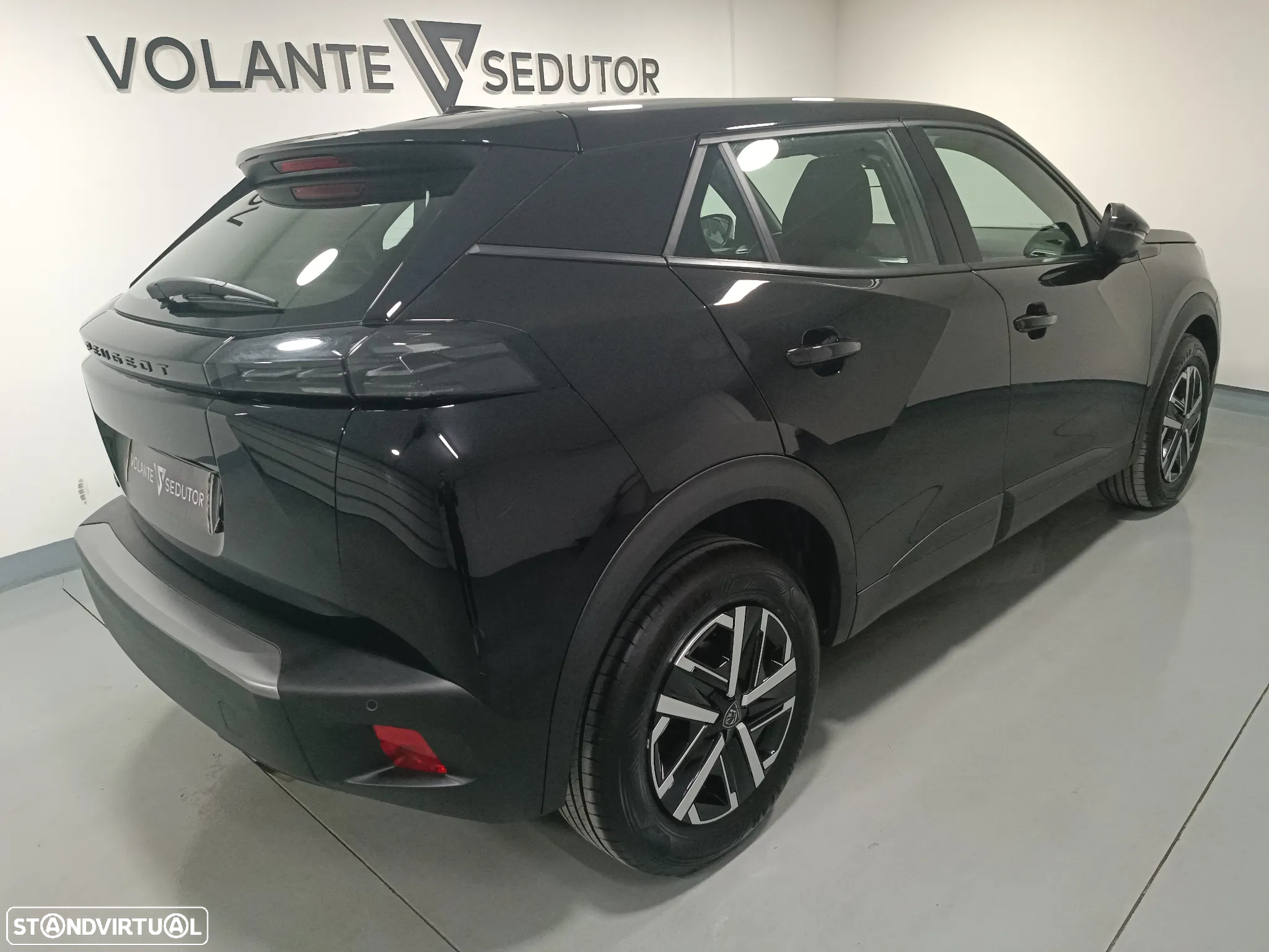 Peugeot 2008 1.2 PureTech Active Pack - 6