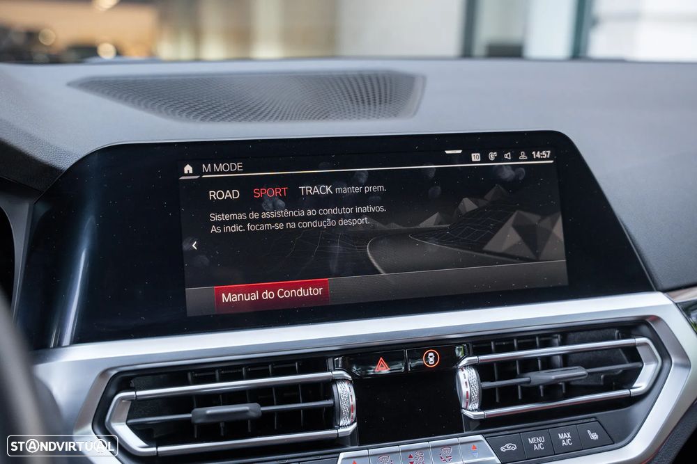 BMW M3 Competition xDrive - 37