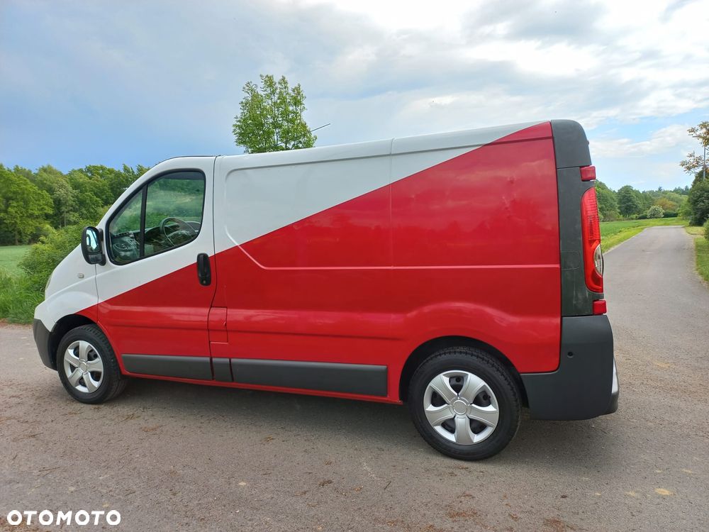 Renault TRAFIC 2.0 DCI KLIMATYZACJA 115KM 6 BIEGÓW Z NIEMIEC SKRZYDEŁKA VIVARO - 10