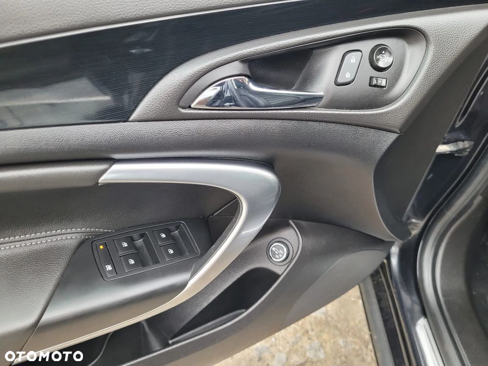 Opel Insignia - 10