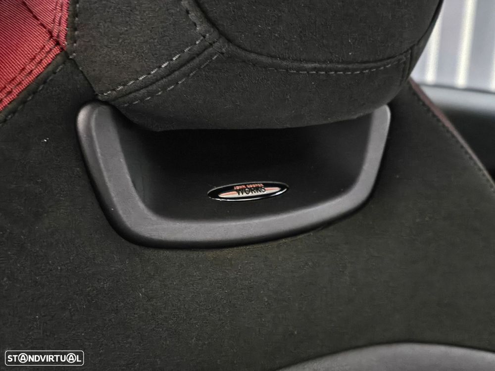 MINI 3 Portas John Cooper Works Aut. - 28