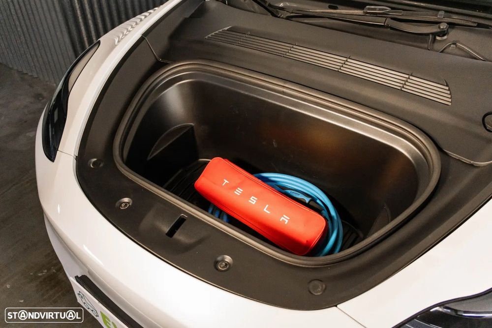 Tesla Model Y Tração Traseira - 34