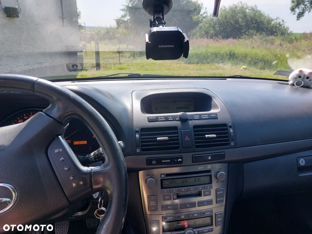 Toyota Avensis 2.0 VVT-i Sol - 10