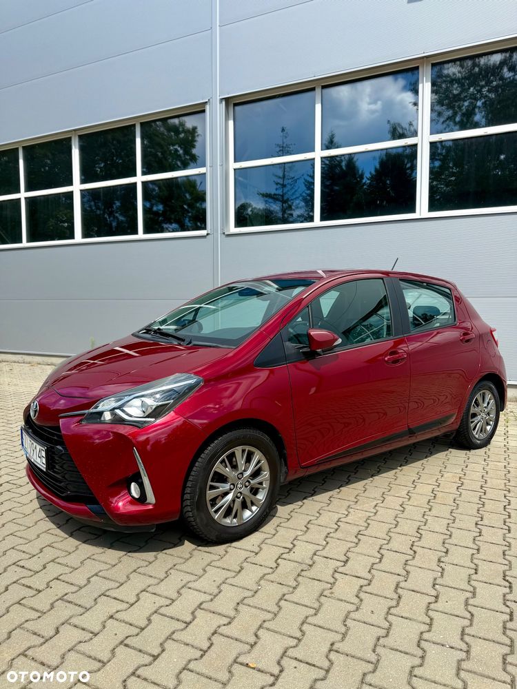 Toyota Yaris 1.5 Dynamic - 1