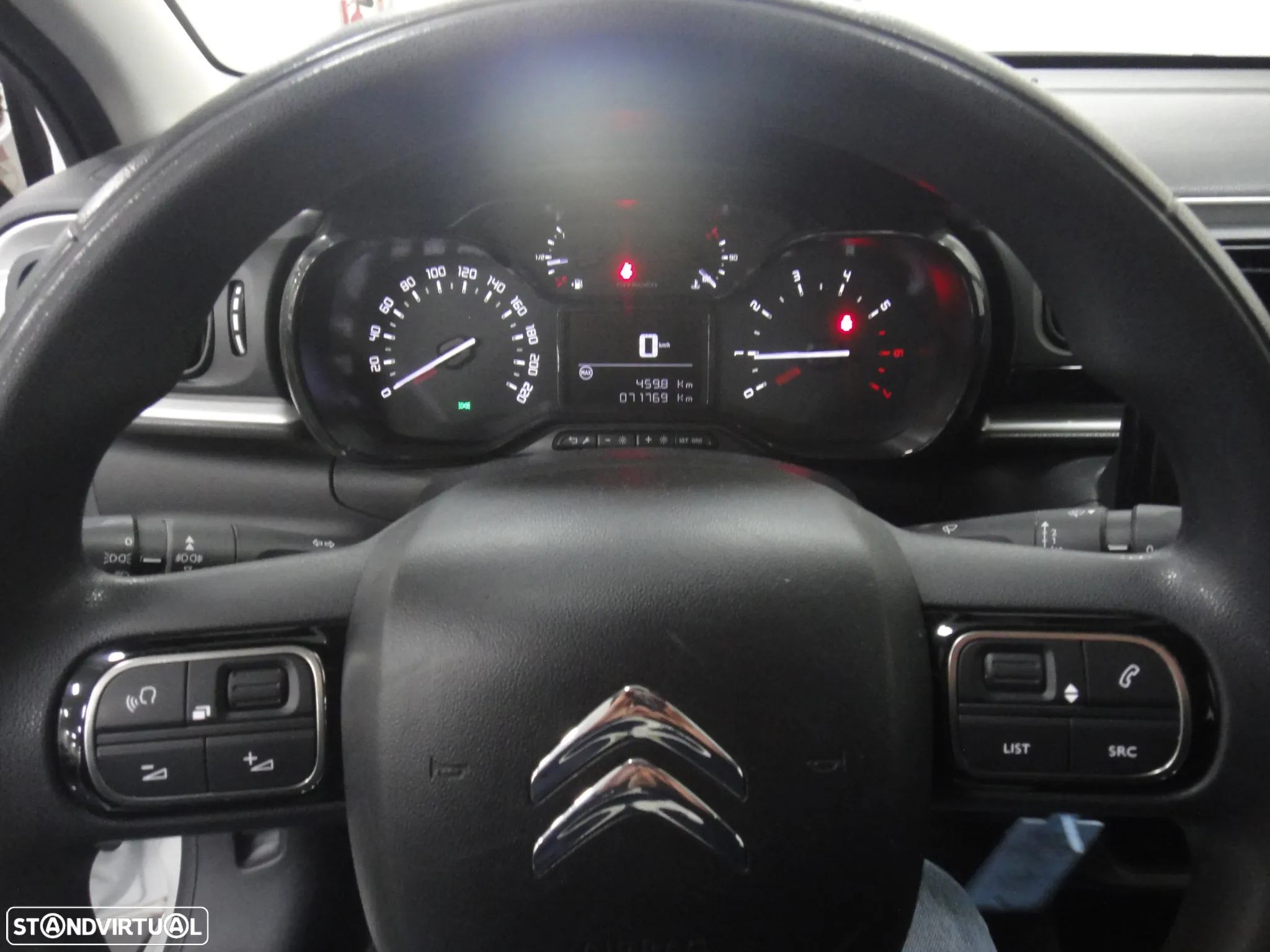 Citroën C3 1.2 PureTech Shine - 22