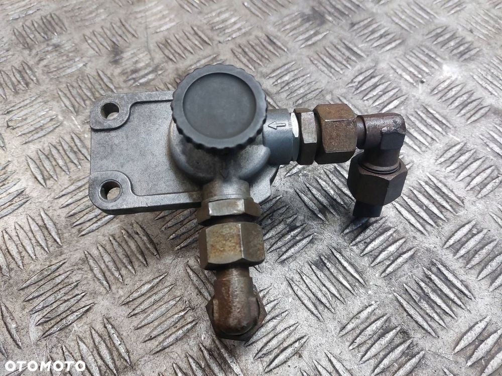 POMPKA PALIWA RĘCZNA MERCEDES-BENZ ACTROS - 1