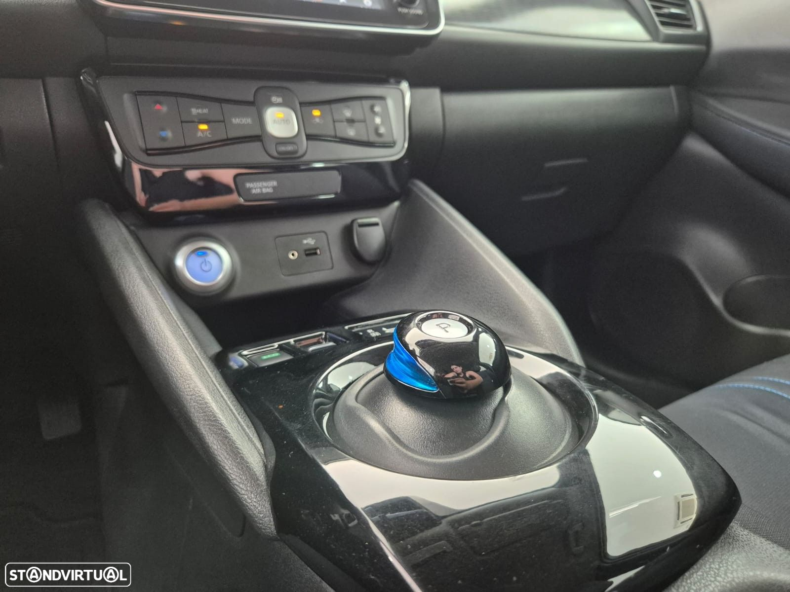 Nissan Leaf N-Connecta - 12