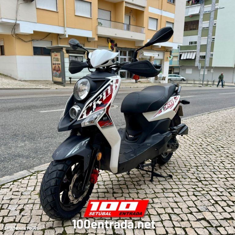 Sym FIDDLE CROX 50 - 1