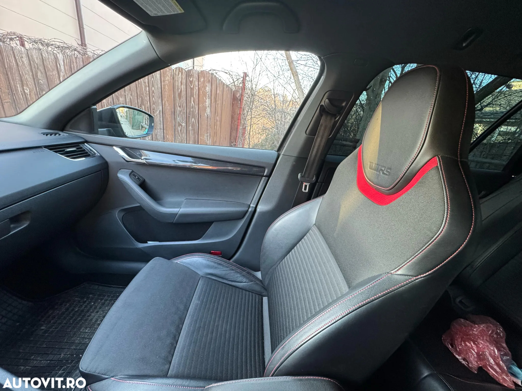 Skoda Octavia 2.0 TSI DSG RS - 7