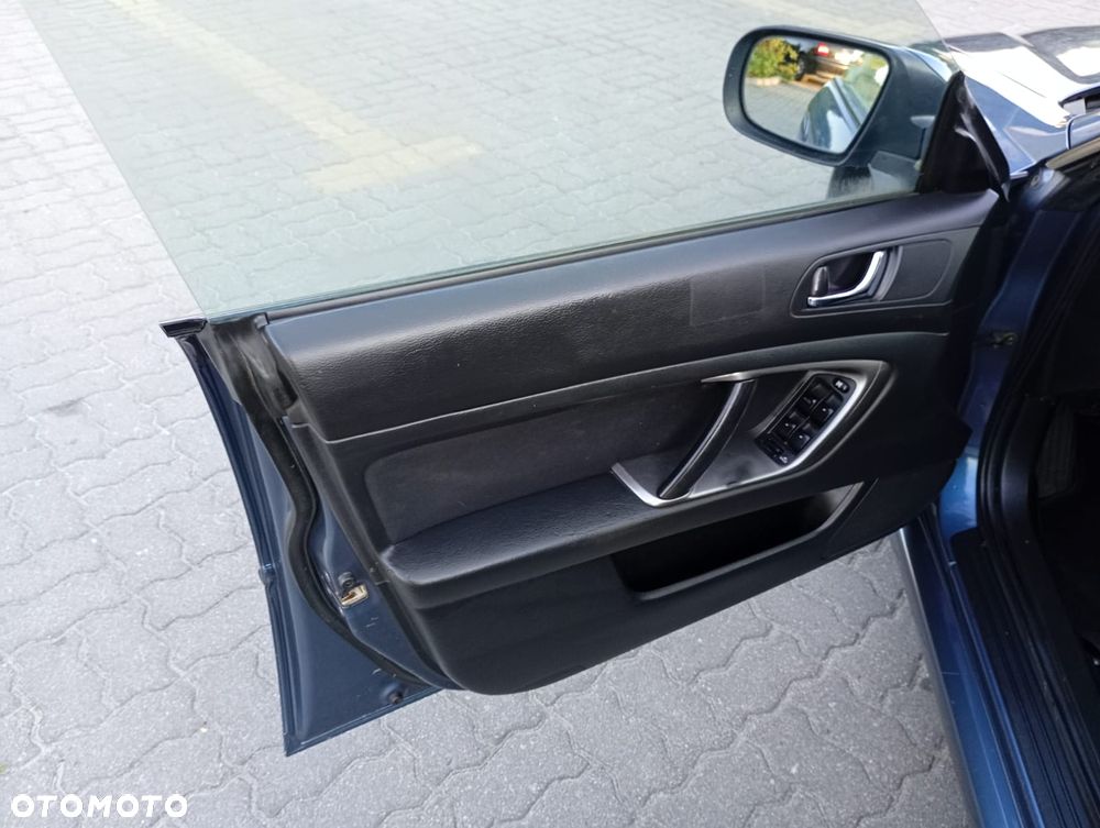 Subaru Legacy 2.0i AT - 14