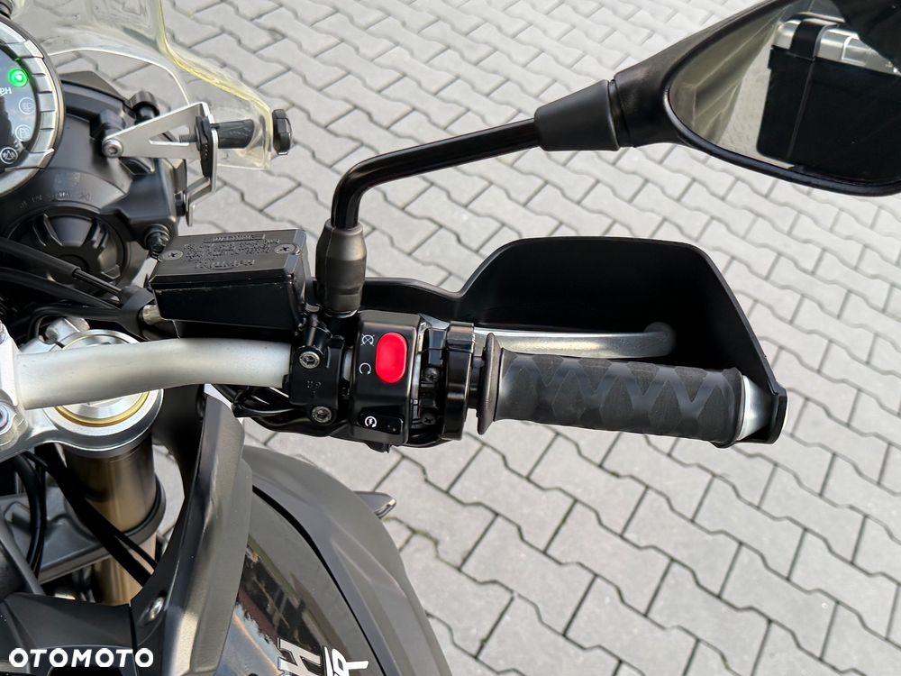 Triumph Tiger - 25