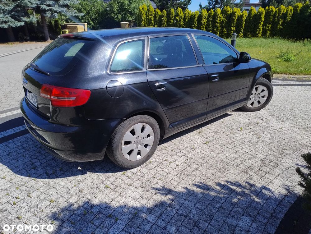 Audi A3 Sportback 1.6 TDI Ambiente - 5