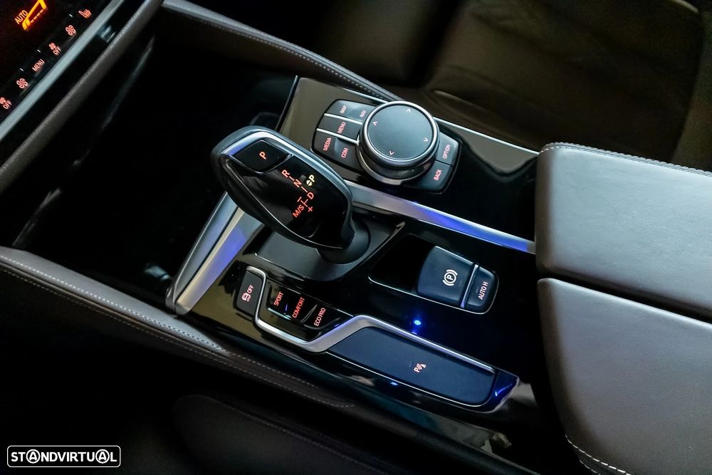 BMW 520 d Line Luxury Auto - 24