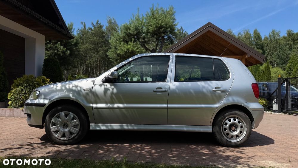 Volkswagen Polo 1.4 Basis - 4