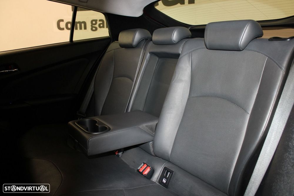 Toyota Prius 1.8 Luxury Pele - 26