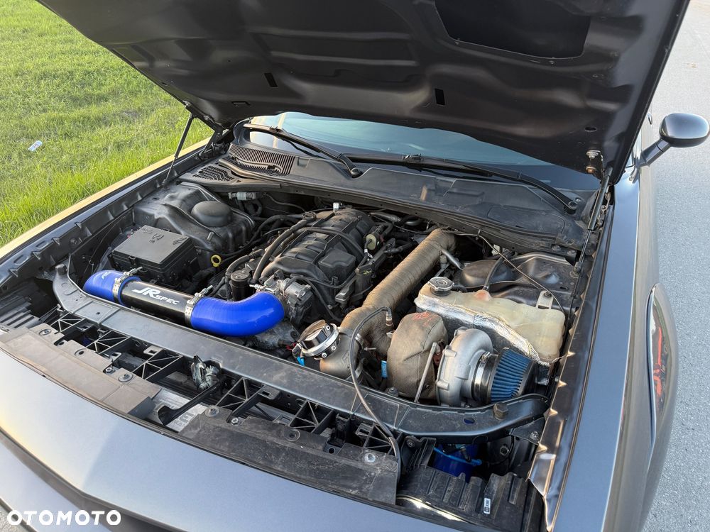 Dodge Challenger - 12