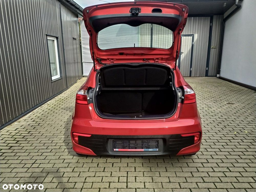 Kia Rio 1.2 Attract - 21