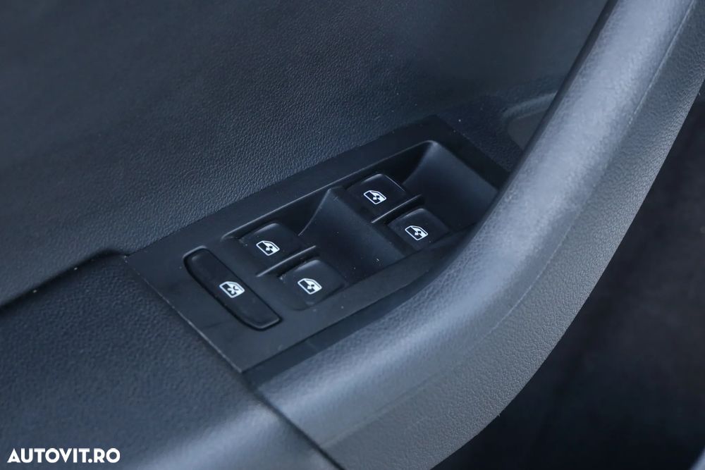 Skoda Octavia 1.6 TDI DSG Style - 30