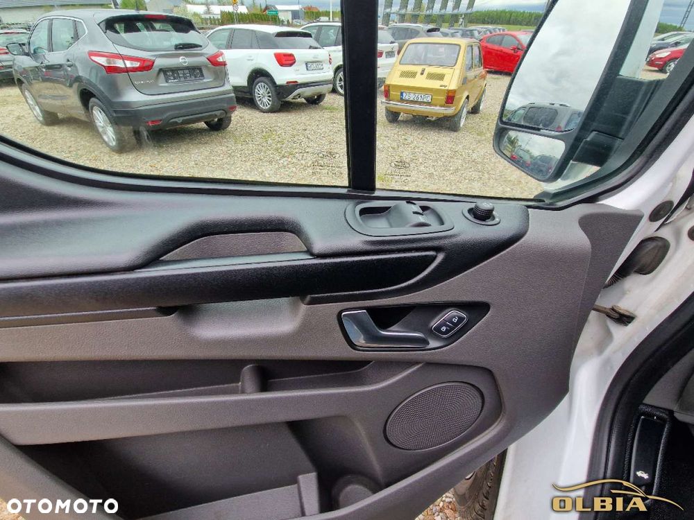 Ford Transit Custom - 13