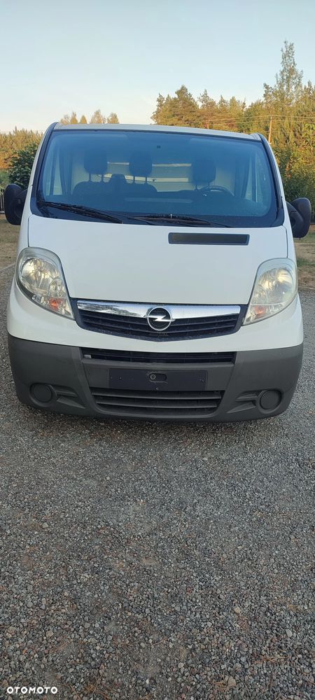 Opel Vivaro - 1