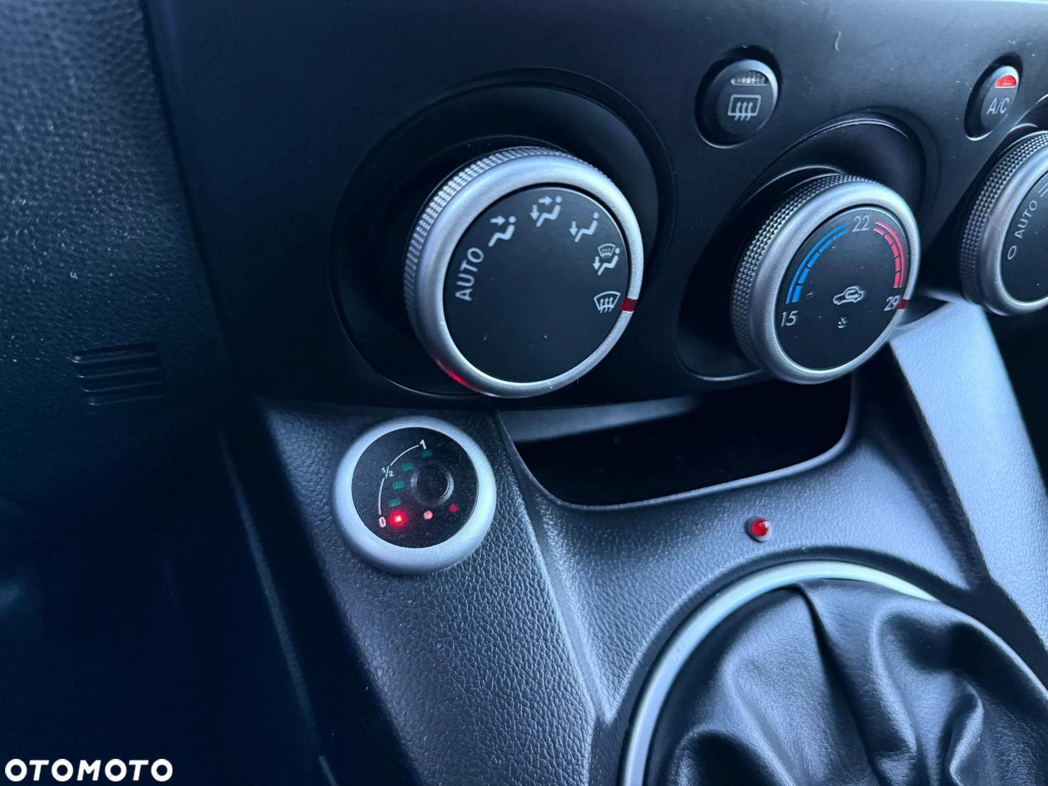 Mazda 2 1.3 Exclusive - 33