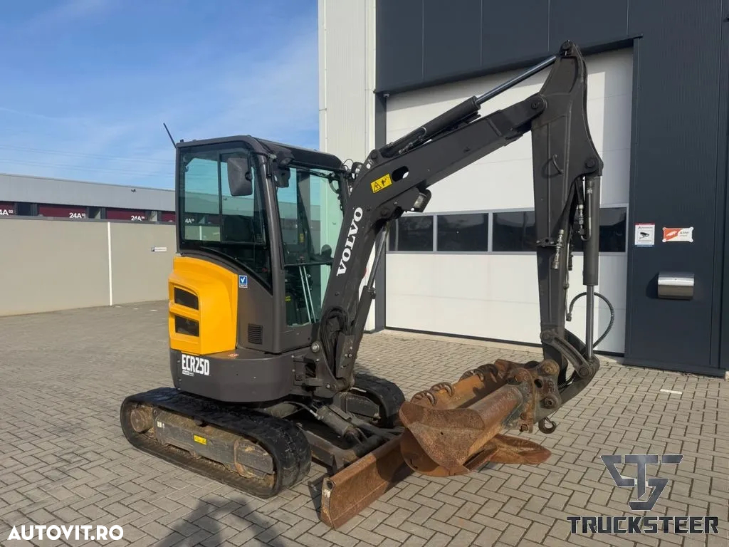 Volvo ECR 25D - 3