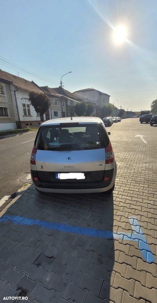 Renault Scenic II 1.6 Pack Authentique - 4