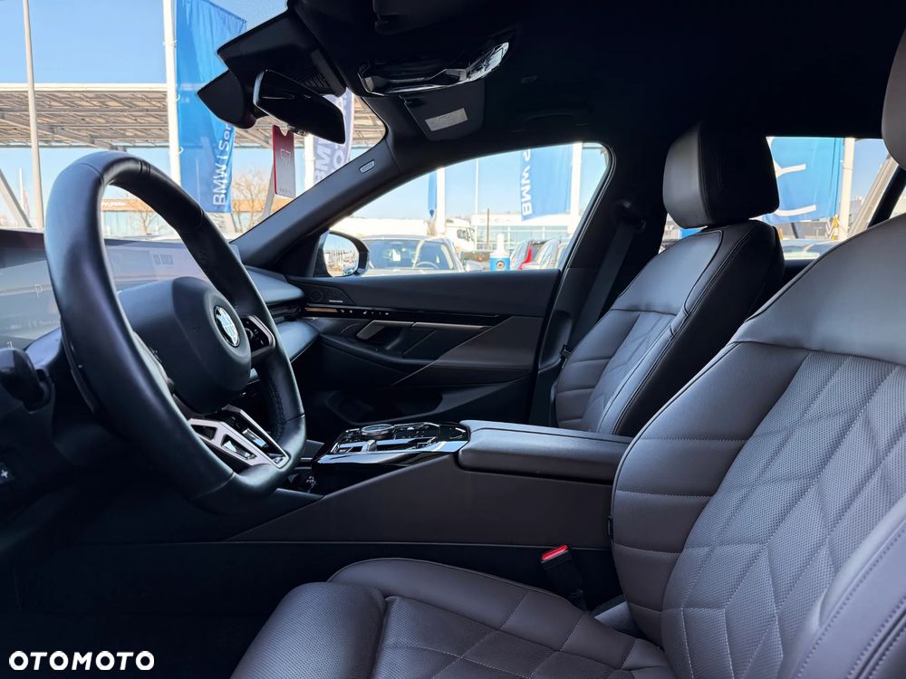 BMW Seria 5 - 27