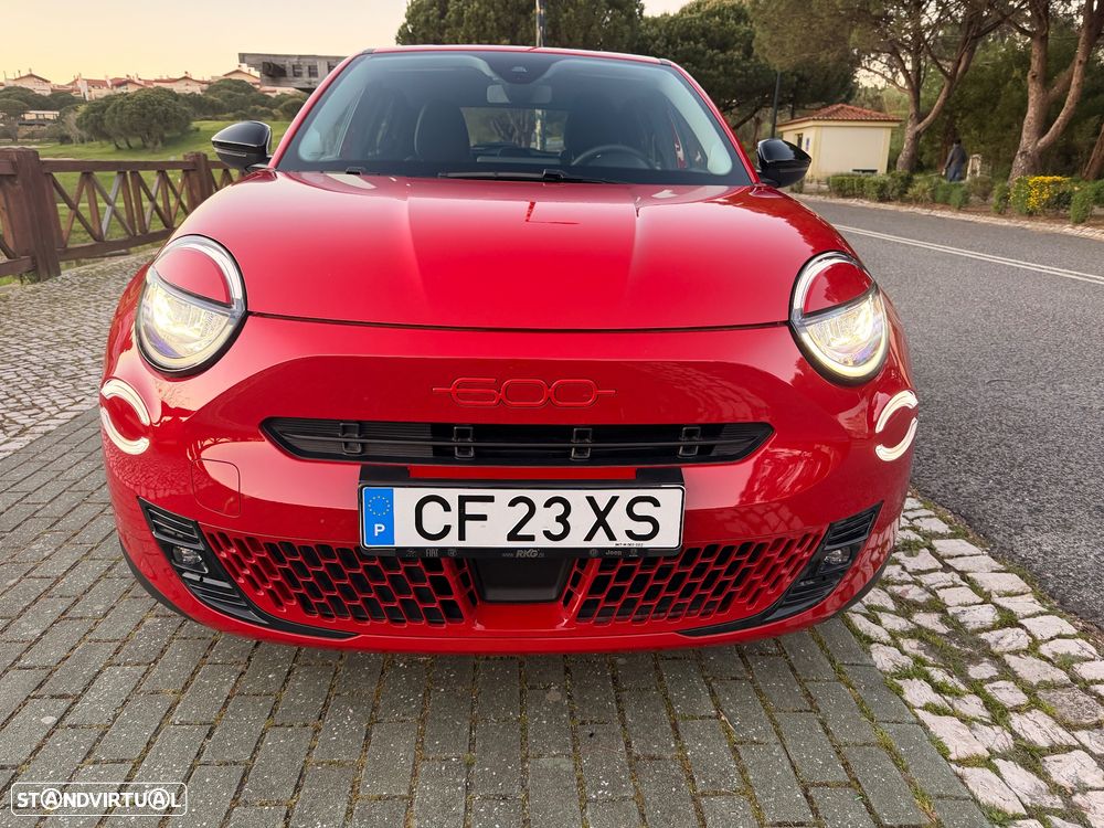 Fiat 600e Red - 5