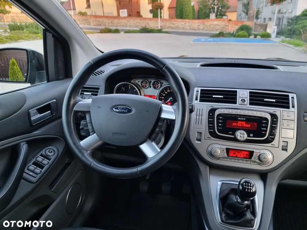 Ford Kuga 2.0 TDCi Titanium - 11