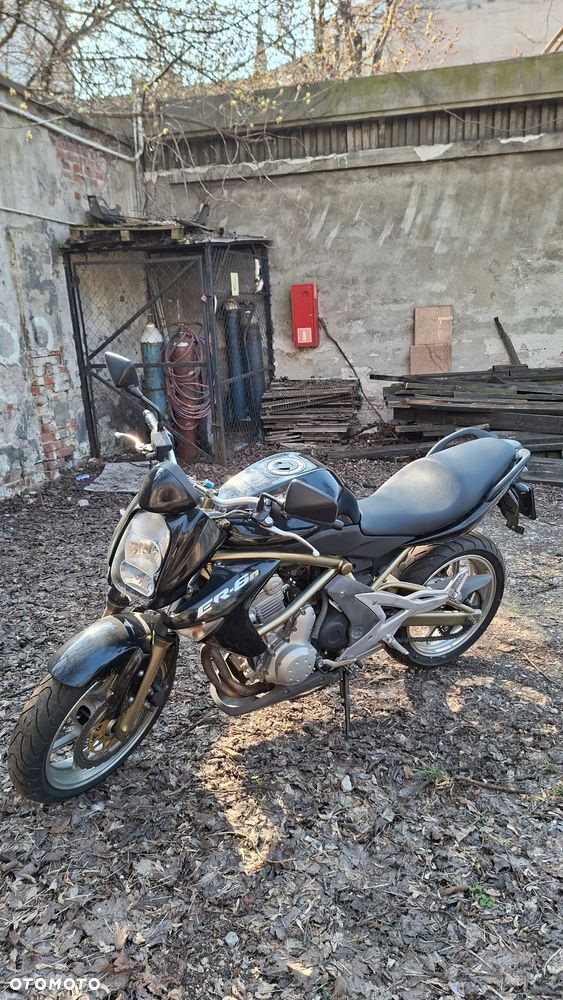 Kawasaki ER - 3