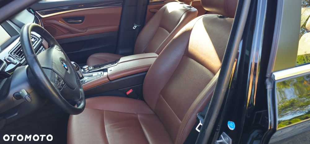 BMW Seria 5 520d - 12