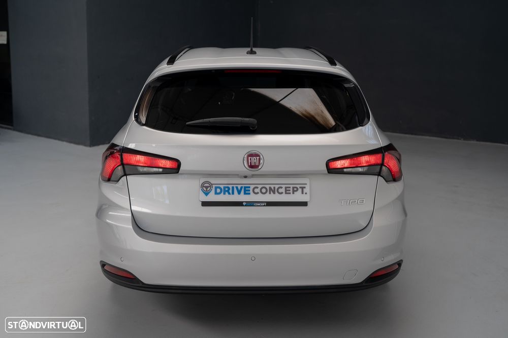 Fiat Tipo 1.3 M-Jet Lounge Tech J17 - 18