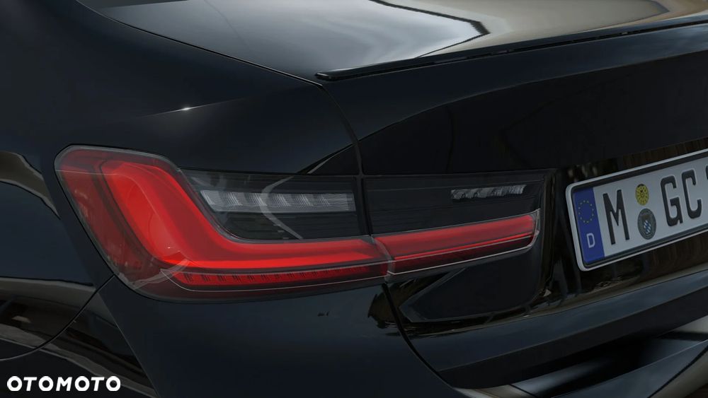 BMW Seria 3 318i M Sport - 8