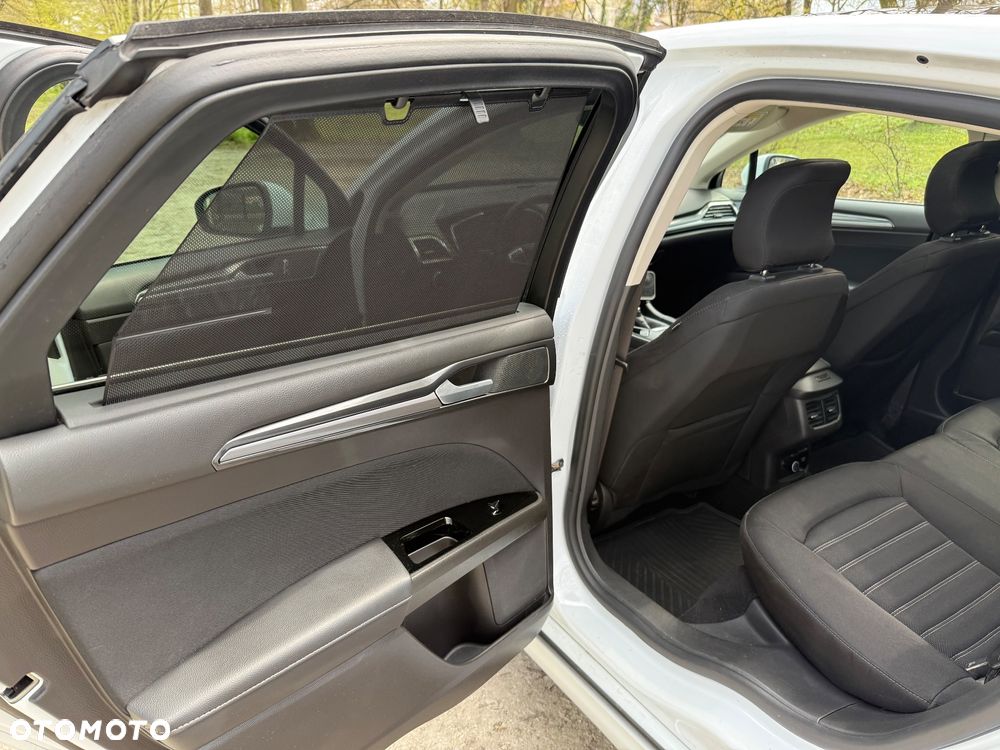 Ford Mondeo 2.0 EcoBlue Executive Plus - 27