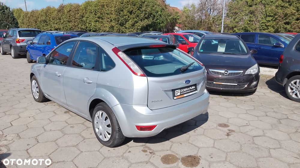 Ford Focus 1.6 TI-VCT Ambiente - 3