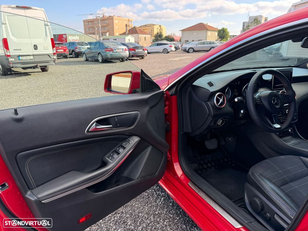 Mercedes-Benz CLA 220 - 12