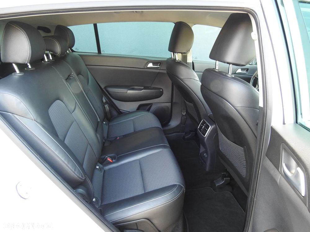 Kia Sportage 1.7 CRDI 2WD ISG Dream-Team Edition - 14