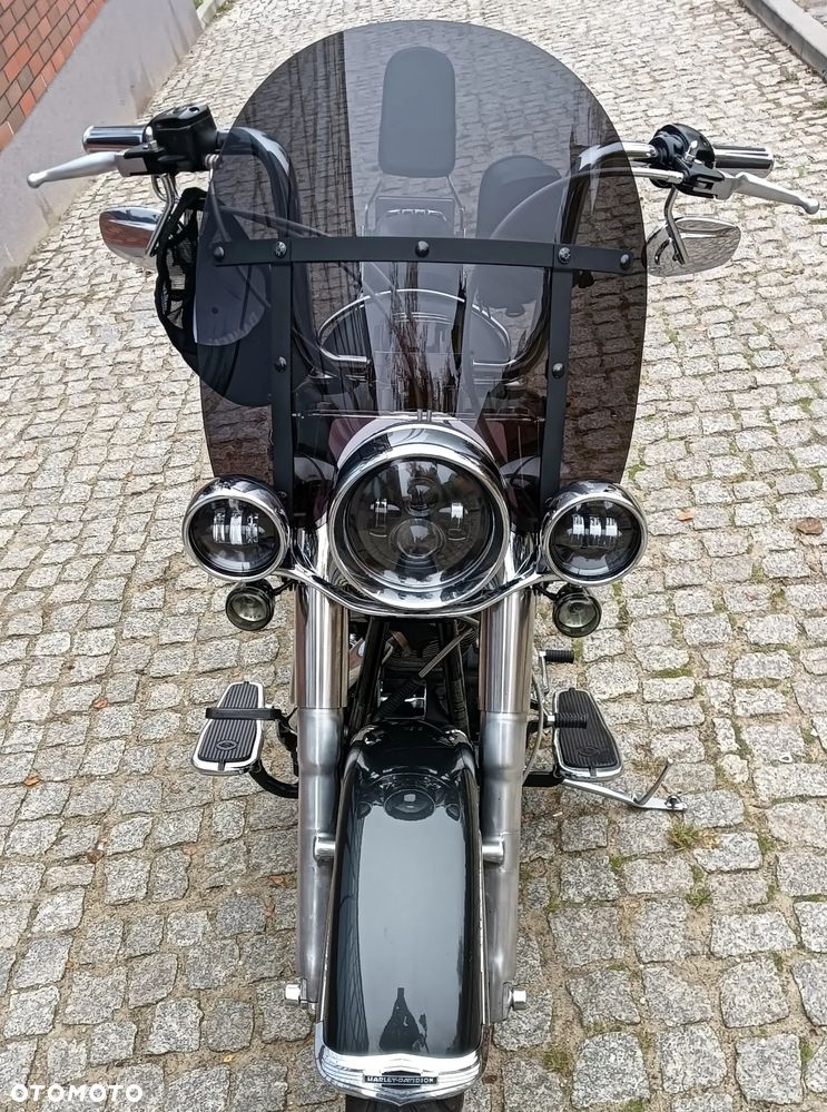 Harley-Davidson Softail Deluxe - 26
