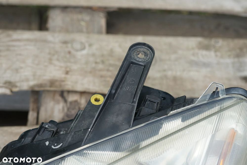 Lampa przód przednia lewa Ford C-Max Mk.1 Anglik - 2