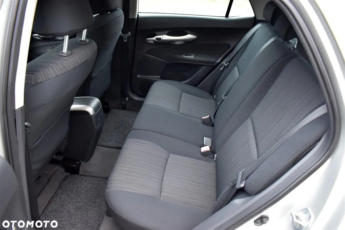 Toyota Auris 1.4 VVT-i Sol - 19