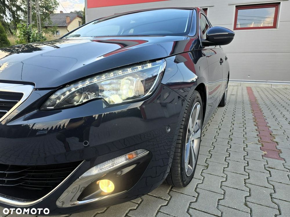 Peugeot 308 2.0 BlueHDi Allure S&S - 17