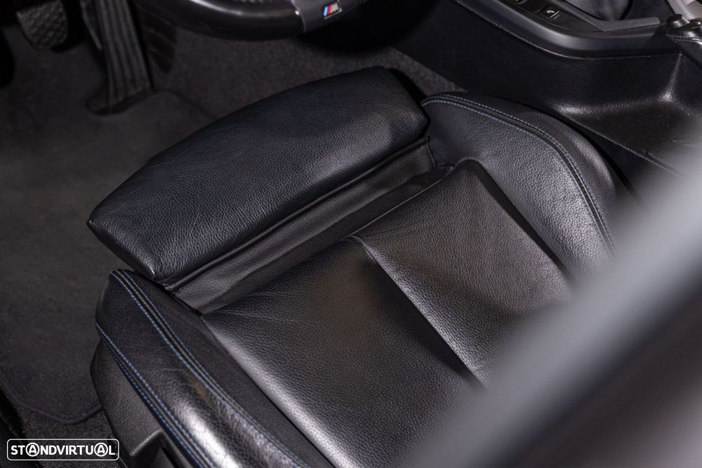 BMW 116 d Pack M - 20