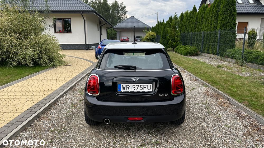 MINI Cooper Standard - 5