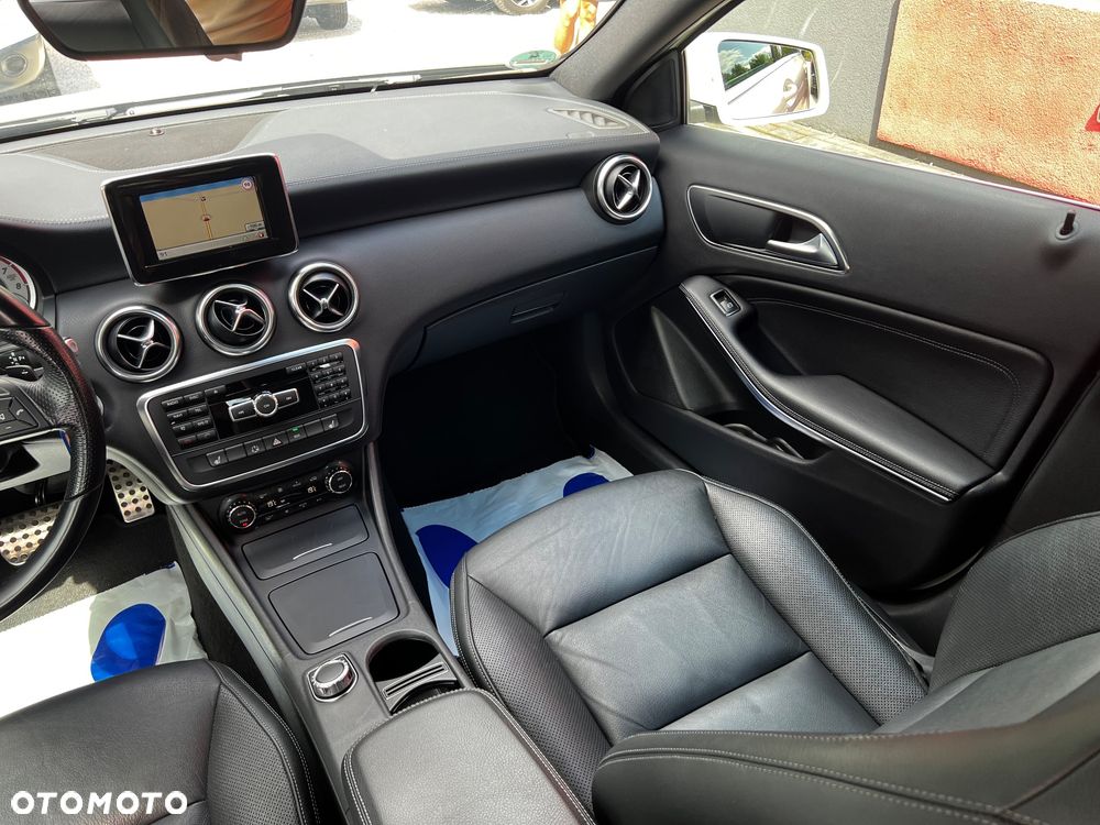 Mercedes-Benz Klasa A 250 7G-DCT AMG Line - 19