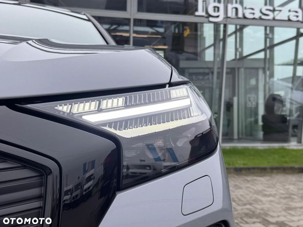 Audi Q4 Sportback e-tron - 5