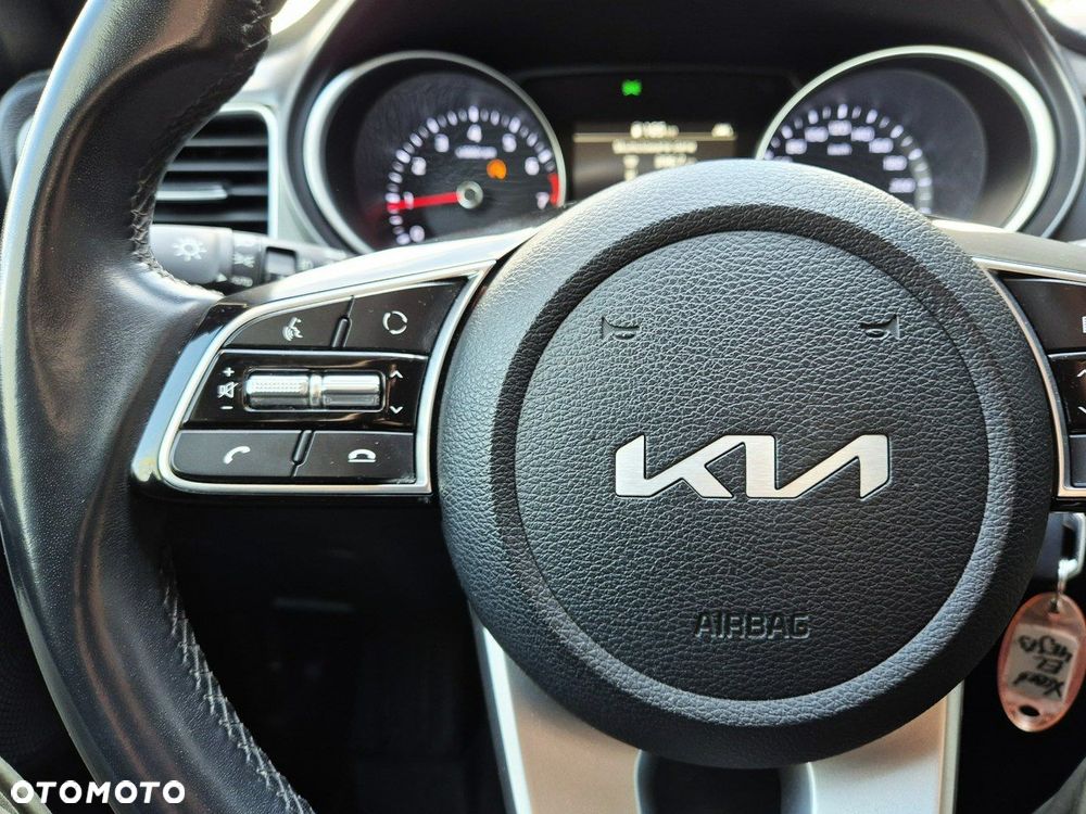 Kia XCeed 1.5 T-GDI M - 28