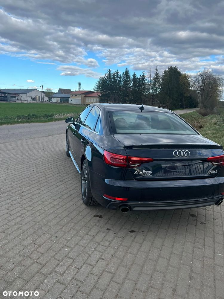 Audi A4 Limousine - 10