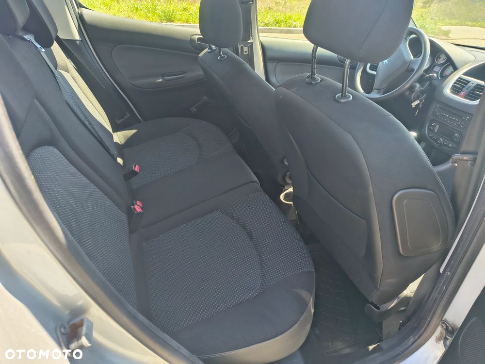 Peugeot 206 plus 75 - 8