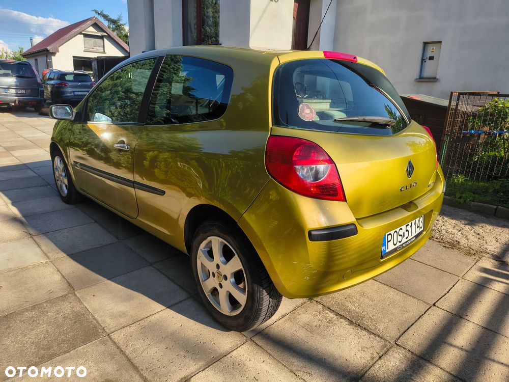 Renault Clio - 5